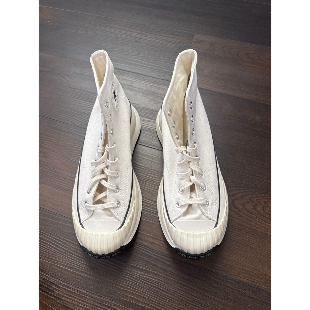 Brand New Chuck Taylor Converse / Traction Utility